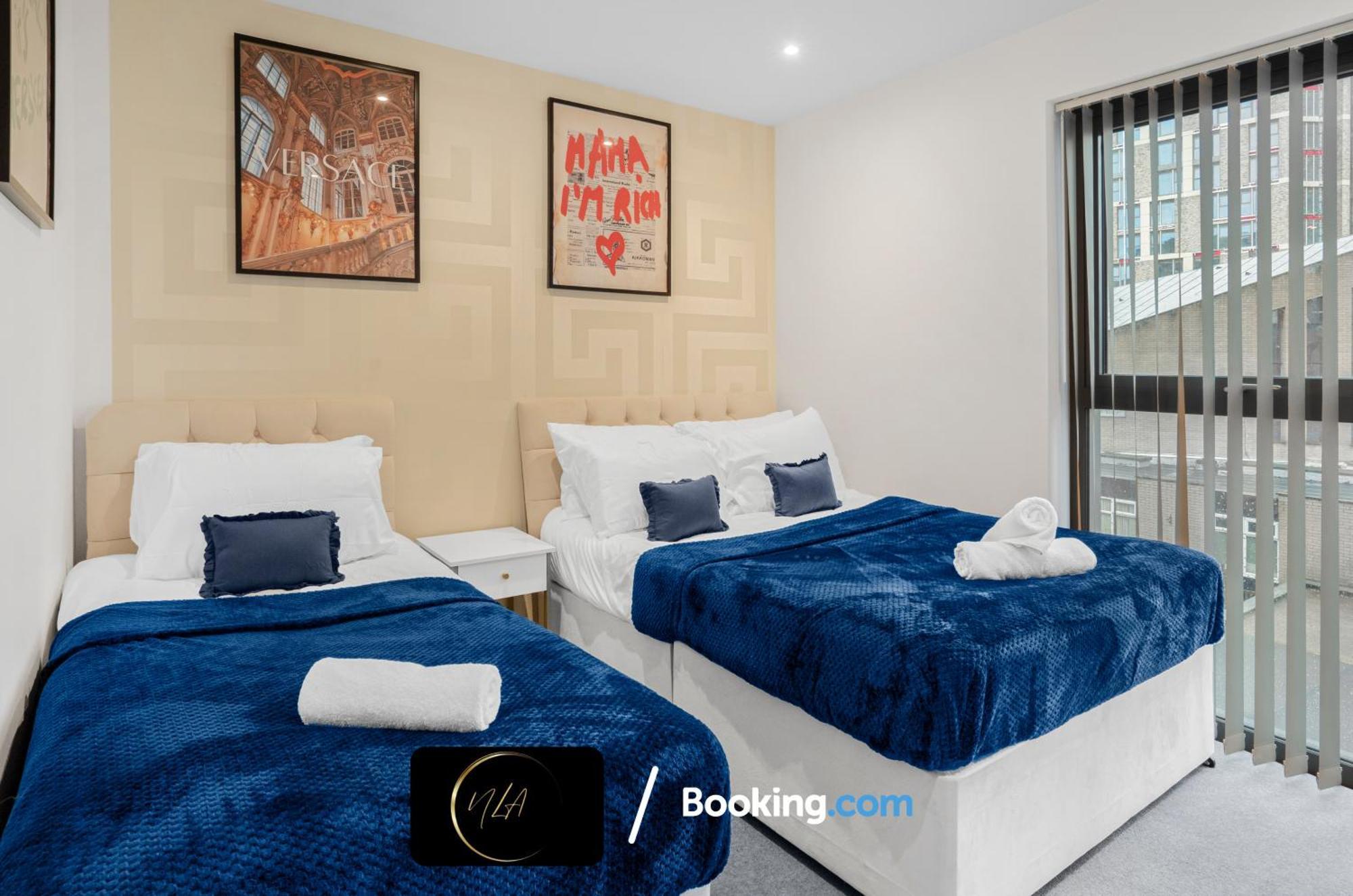 Centre With Free Parking, 2 Bathrooms, Netflix And Wifi - Suitable For Contractors And Families - By Noor Luxury Apartment