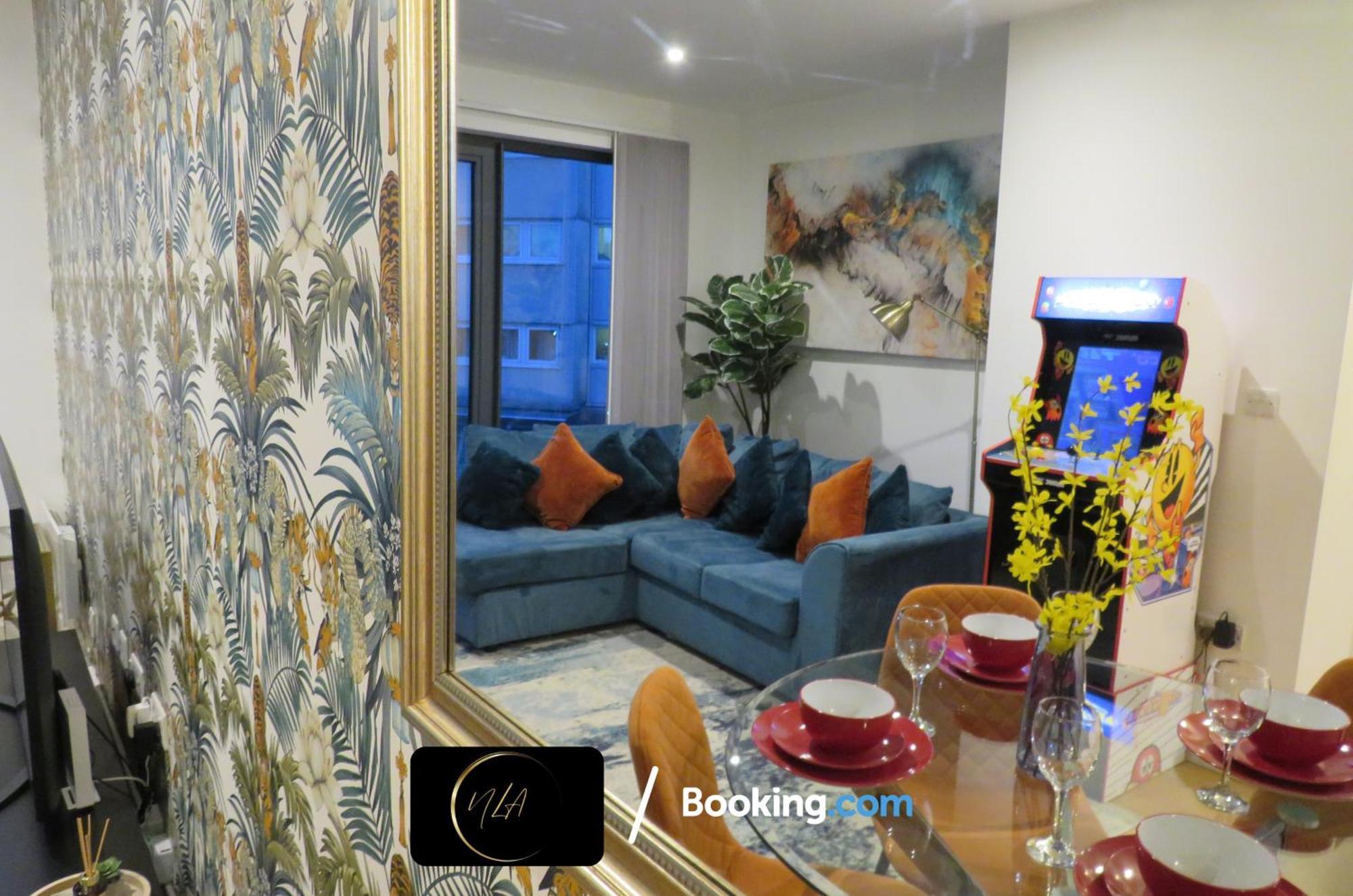 Centre With Free Parking, 2 Bathrooms, Netflix And Wifi - Suitable For Contractors And Families - By Noor Luxury Apartment Birmingham